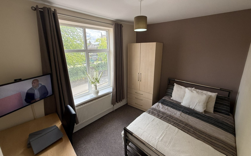 Bedroom 1 at 75A Junction Road